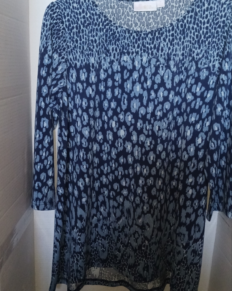 women indigo top M